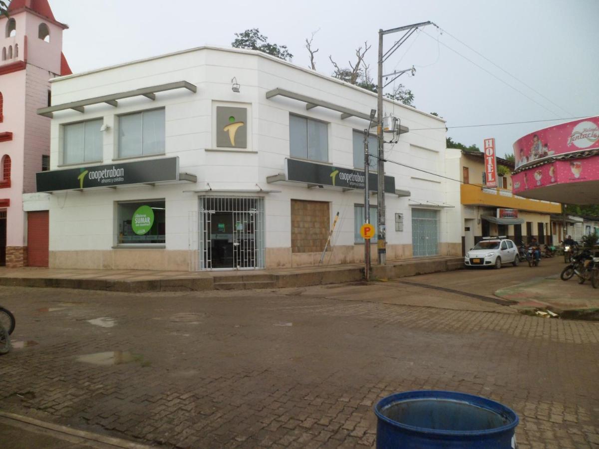 Hotel Princesa Katia Necocli Bagian luar foto